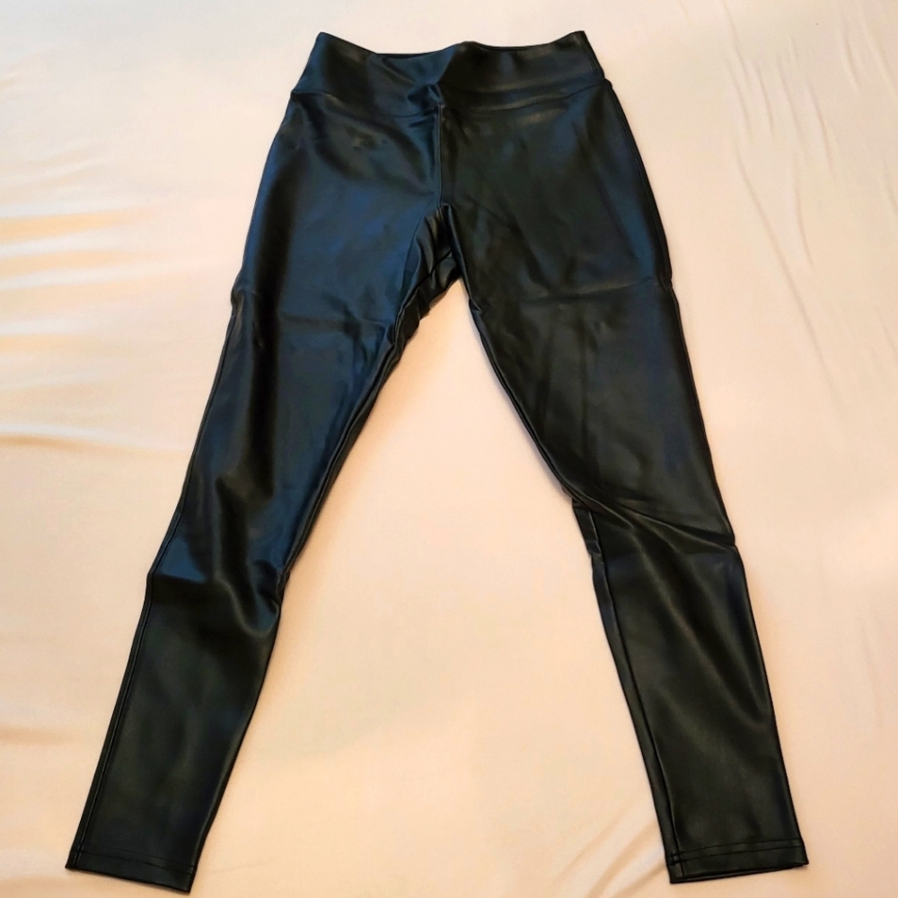 Nordstrom faux leather leggings size Small